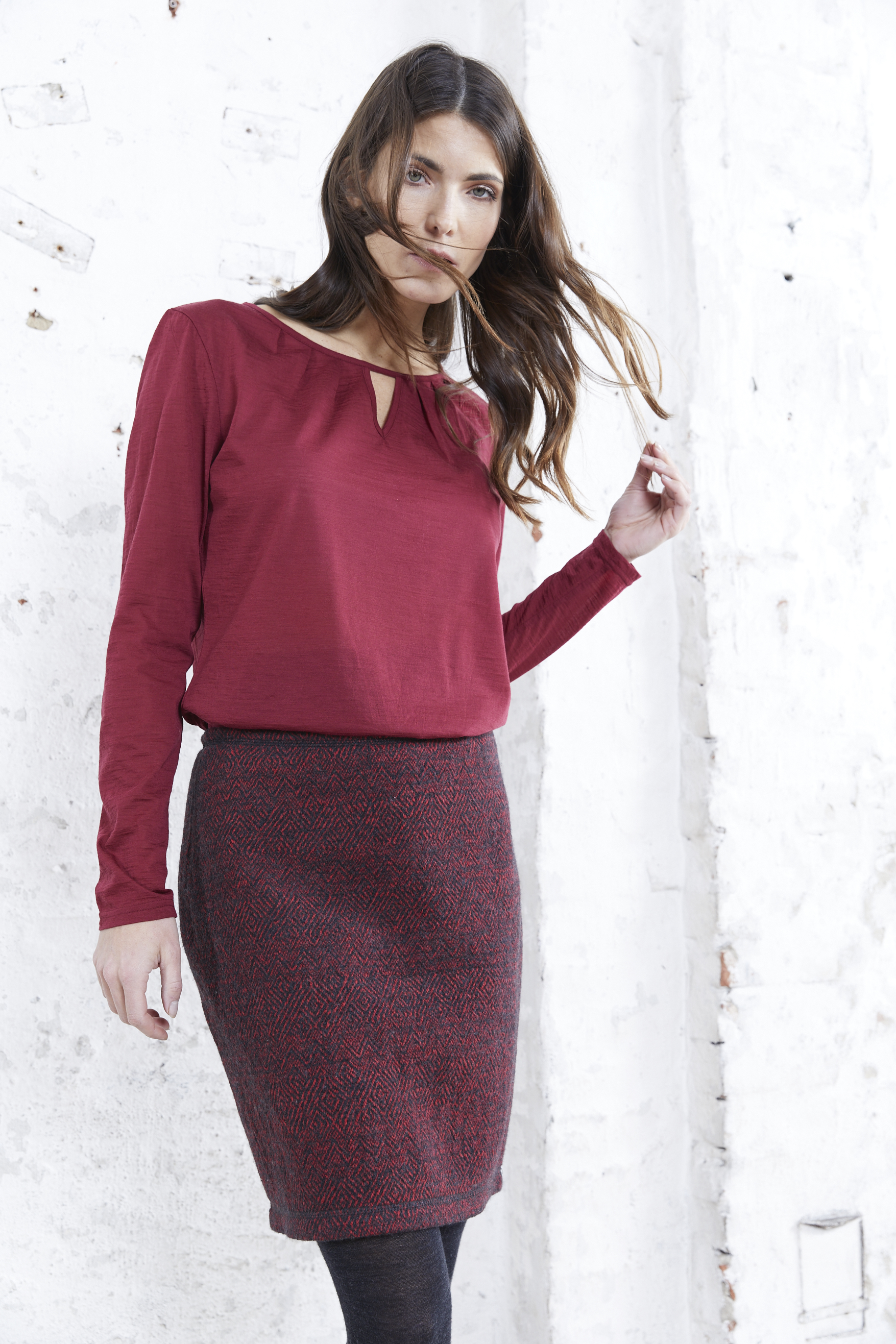 drop neckline